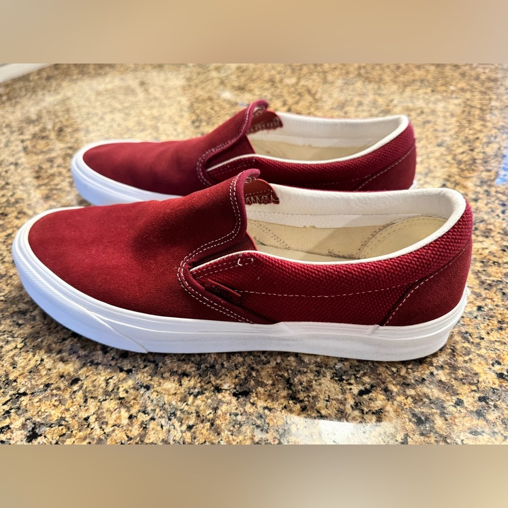 Men’s Vans Slip Ons - Size 11